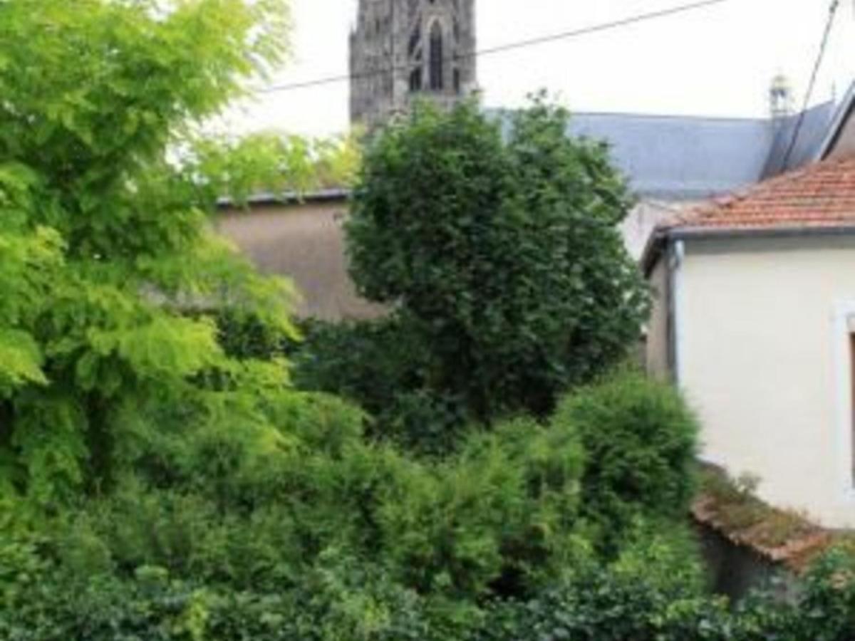 Appartement Historique Au Centre De Toul, Proche Cathedrale, Tous Services Inclus - Fr-1-584-74 Bagian luar foto